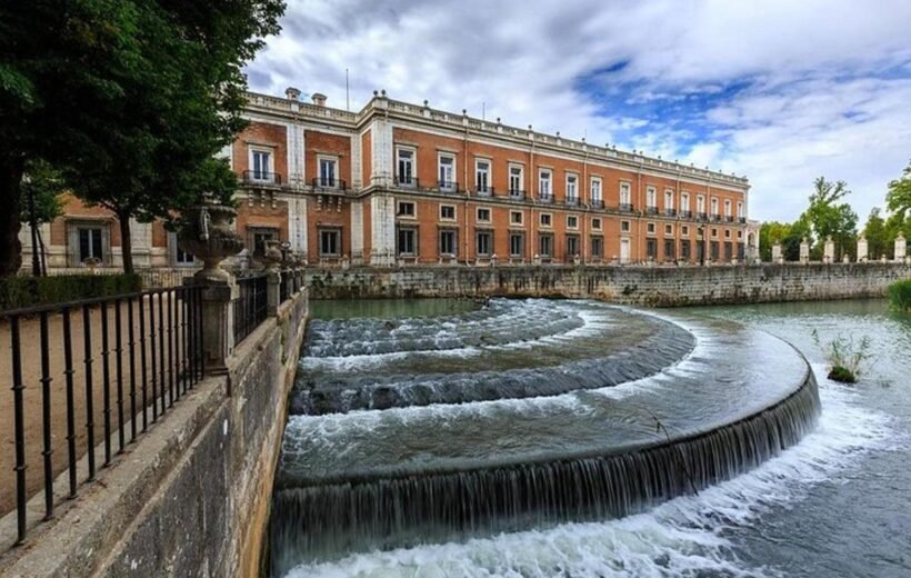 Private Full Day tour from Madrid to Aranjuez and Chinchón with hotel pick up